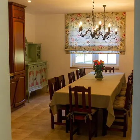 Bialy Domek Villa *